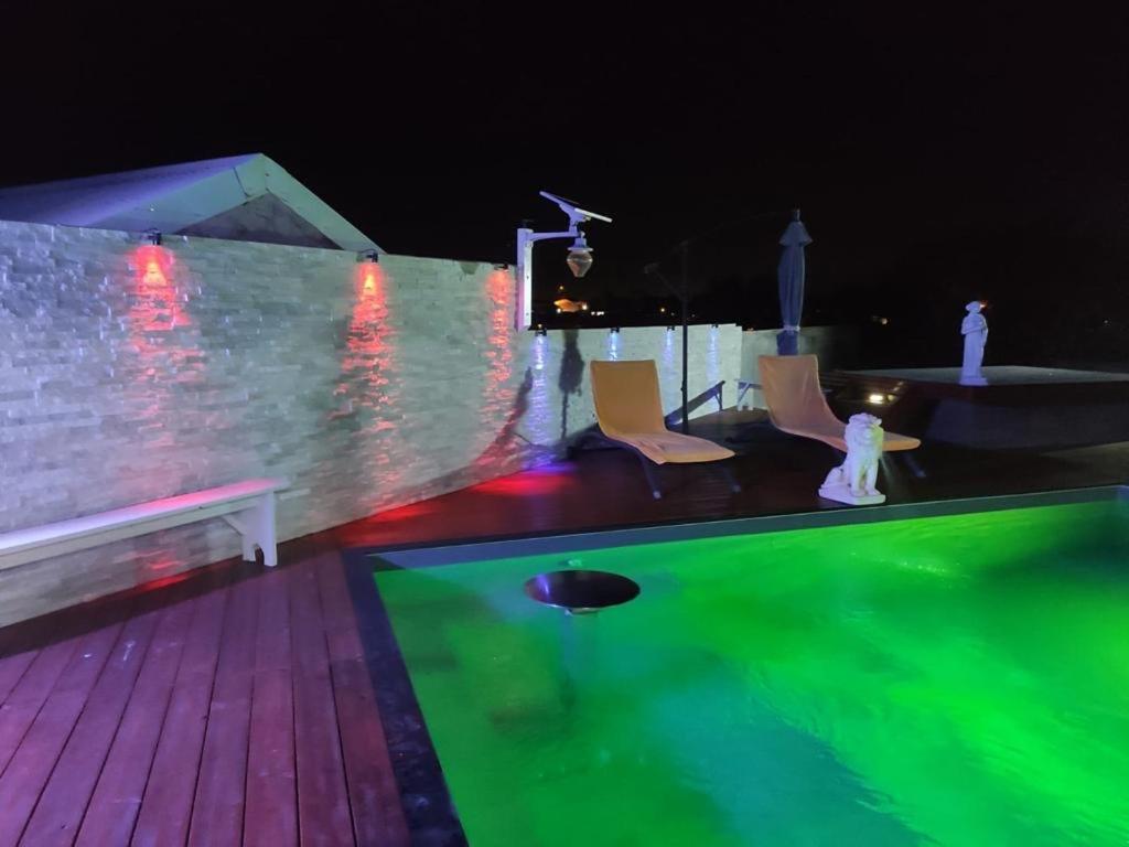 Zannanna F1 De Charme Tout Equipe Le Moule Avec Piscine Zewnętrze zdjęcie